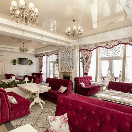 Mon Ami Hotel Ivano-Frankivsk Exteriér fotografie