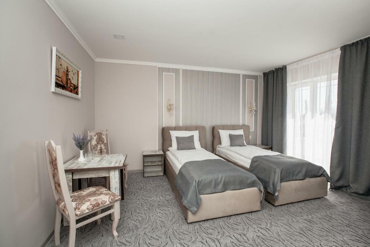 Mon Ami Hotel Ivano-Frankivsk Exteriér fotografie