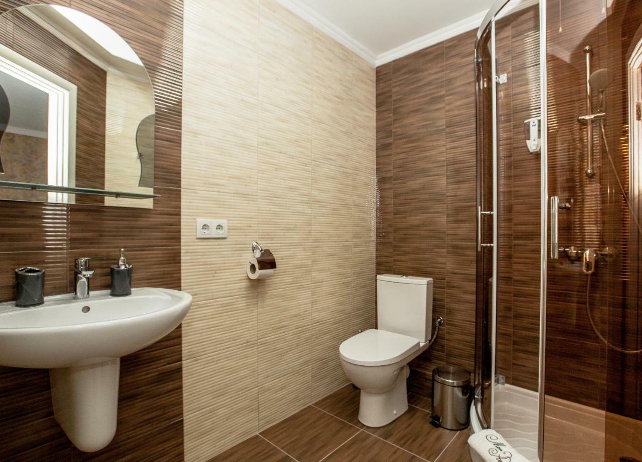 Mon Ami Hotel Ivano-Frankivsk Exteriér fotografie