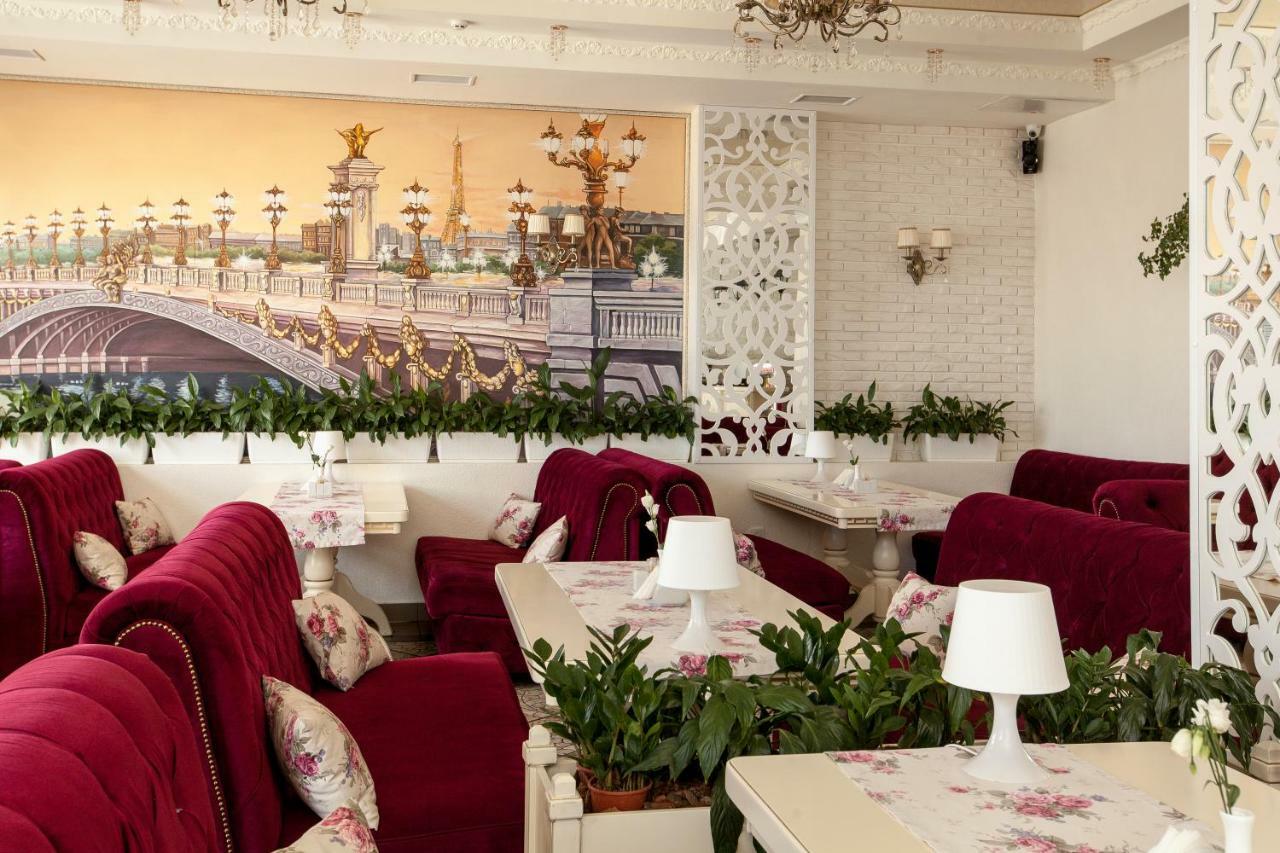 Mon Ami Hotel Ivano-Frankivsk Exteriér fotografie
