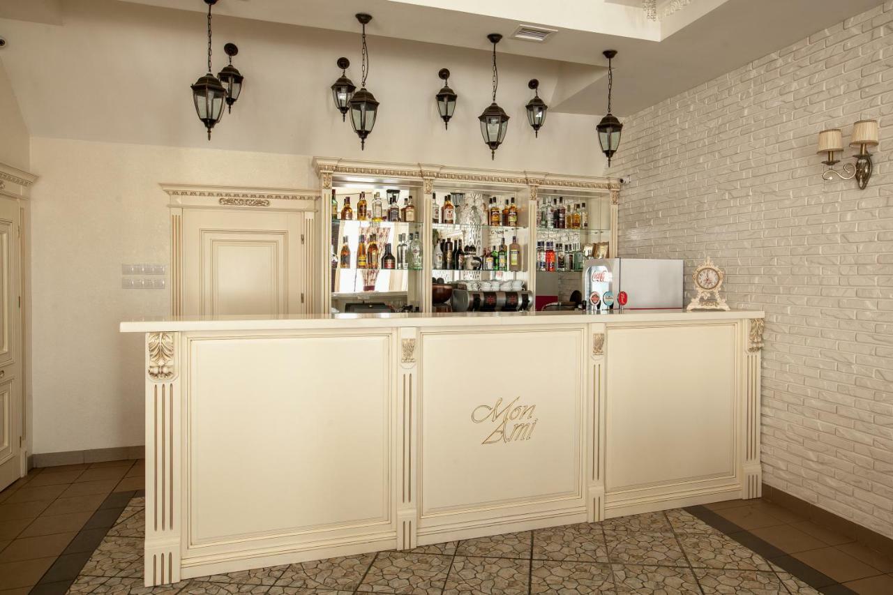 Mon Ami Hotel Ivano-Frankivsk Exteriér fotografie