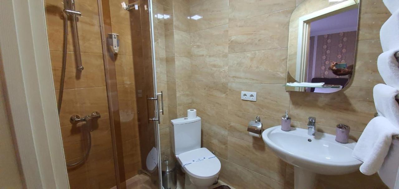 Mon Ami Hotel Ivano-Frankivsk Exteriér fotografie